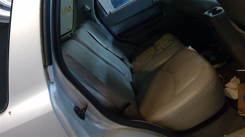 https://f005.backblazeb2.com/file/img-partshotlines-com/Inventory/EC214/Vehicle/218_11.jpg