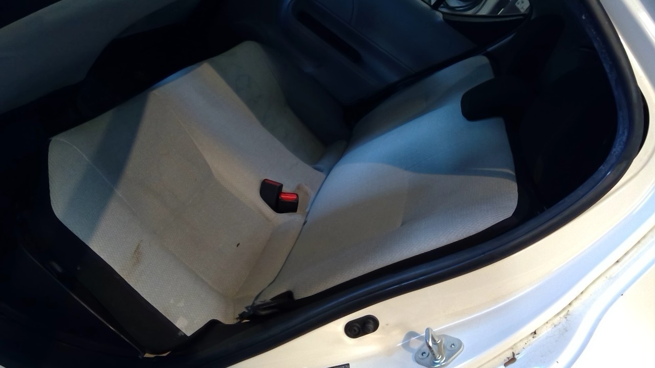 https://f005.backblazeb2.com/file/img-partshotlines-com/Inventory/EC214/Vehicle/356_10.jpg