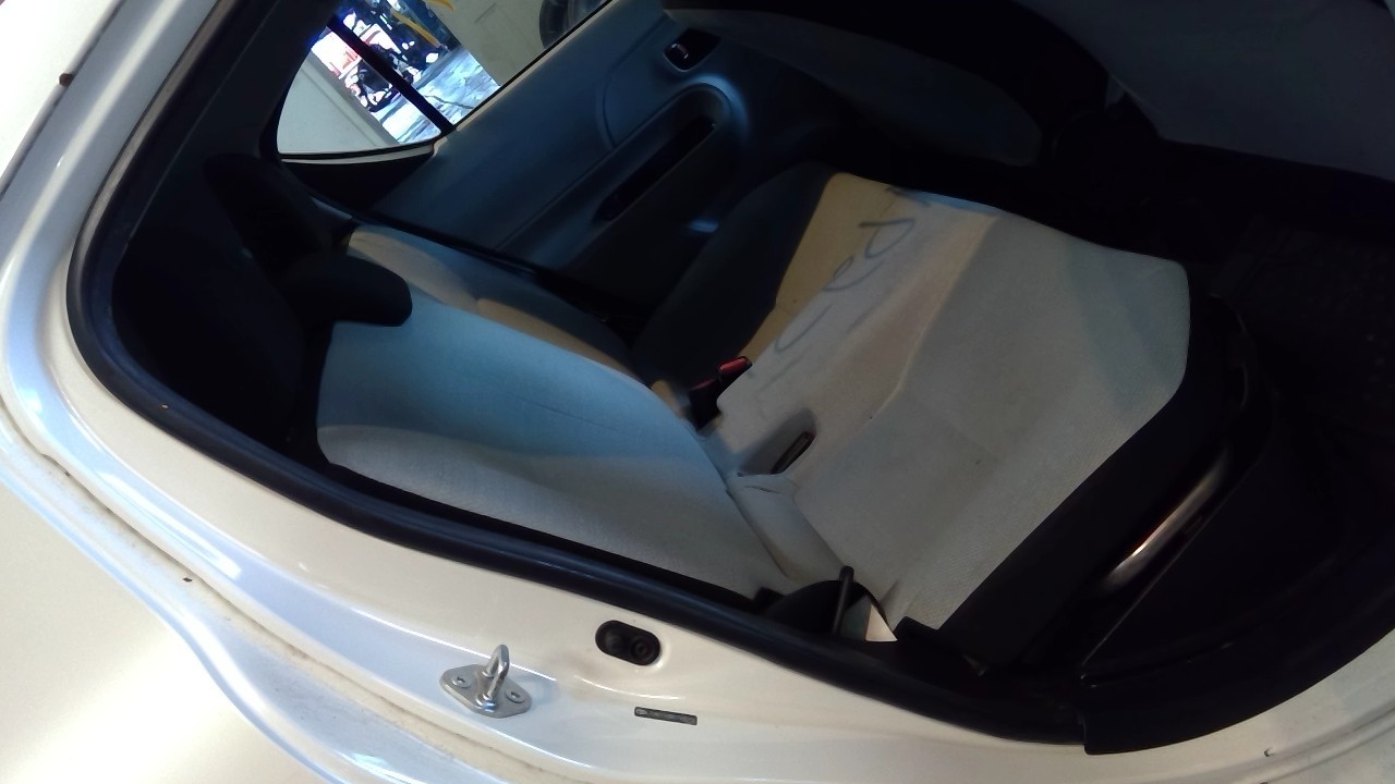 https://f005.backblazeb2.com/file/img-partshotlines-com/Inventory/EC214/Vehicle/356_11.jpg