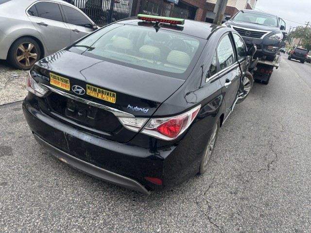 https://f005.backblazeb2.com/file/img-partshotlines-com/Inventory/EC741/Vehicle/51010_04.jpg