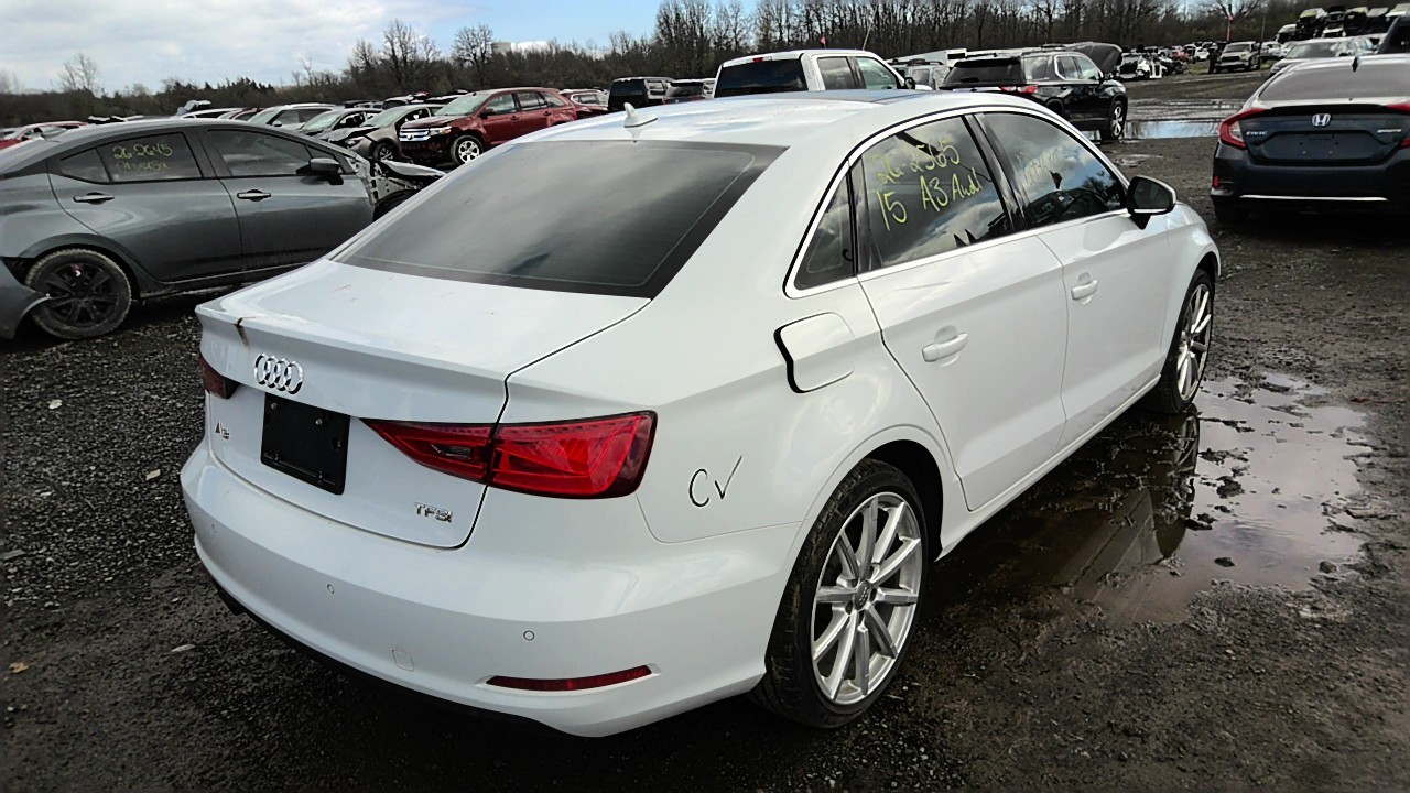 Vehicle/218744_08.jpg