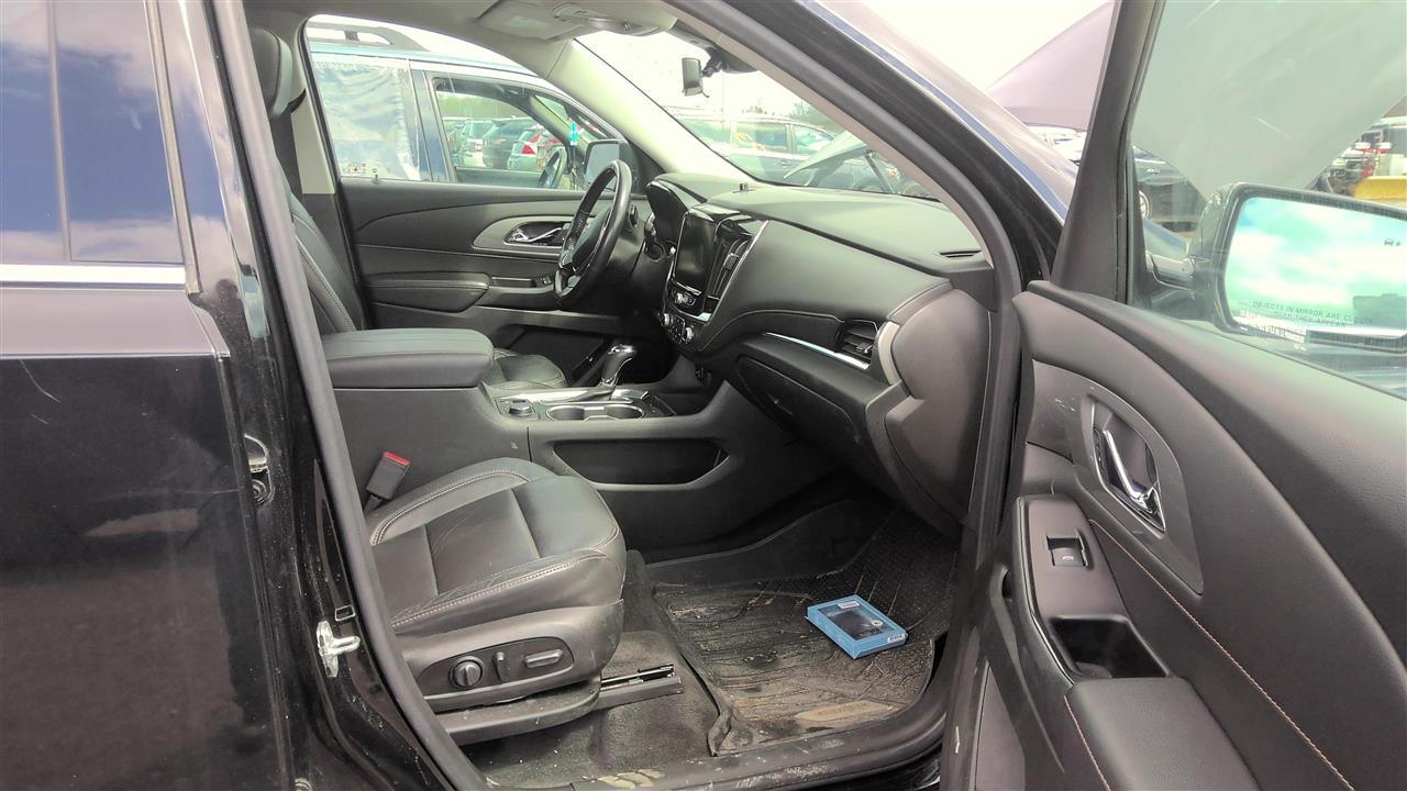 Vehicle/218824_09.jpg