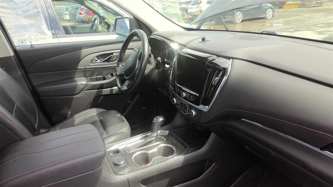 Vehicle/218824_10.jpg