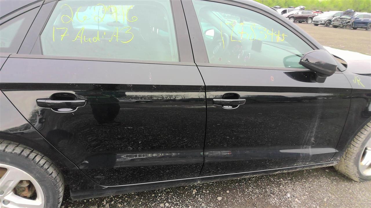 Vehicle/219137_06.jpg