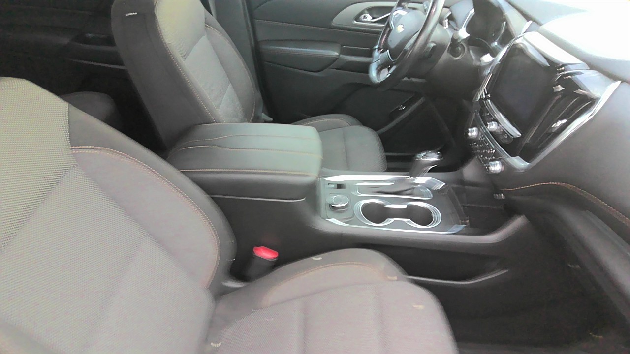 Vehicle/220742_06.jpg
