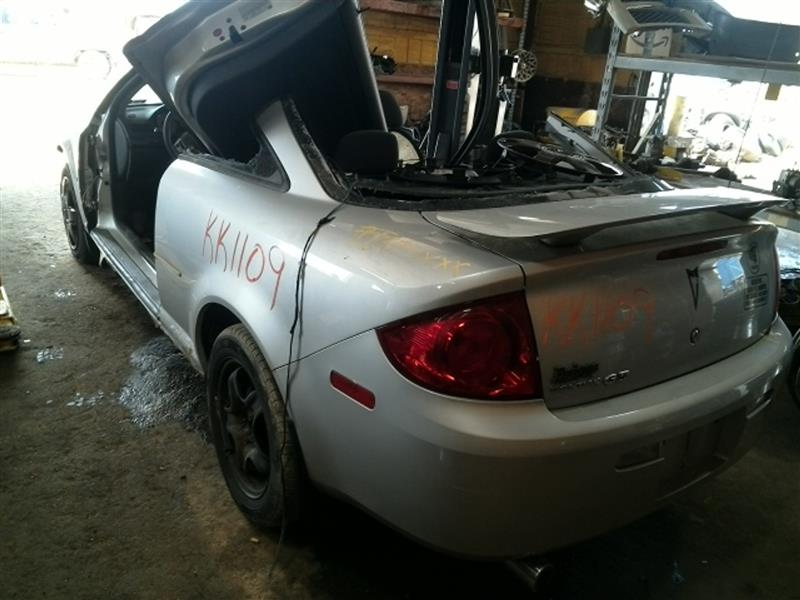 https://f005.backblazeb2.com/file/img-partshotlines-com/Inventory/EC885/Vehicle/12693_07.jpg