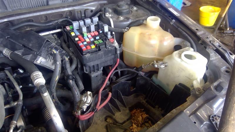 https://f005.backblazeb2.com/file/img-partshotlines-com/Inventory/EC885/Vehicle/20004_03.jpg