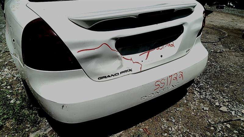 https://f005.backblazeb2.com/file/img-partshotlines-com/Inventory/EC885/Vehicle/21449_12.jpg