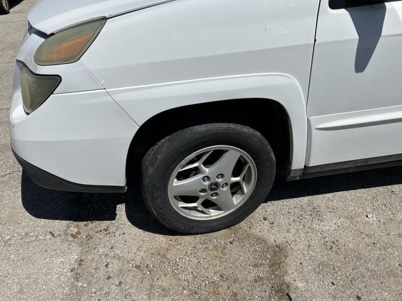 https://f005.backblazeb2.com/file/img-partshotlines-com/Inventory/EX304/Vehicle/26000_03.jpg