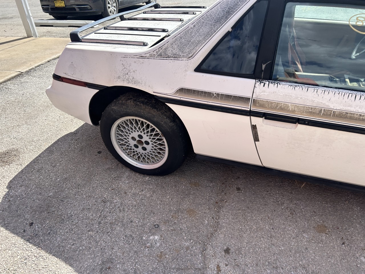 https://f005.backblazeb2.com/file/img-partshotlines-com/Inventory/EX304/Vehicle/28298_03.jpg