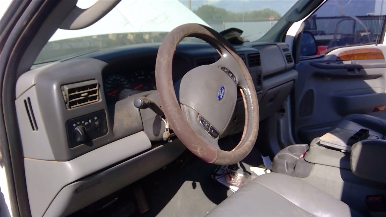 https://f005.backblazeb2.com/file/img-partshotlines-com/Inventory/EX366/Vehicle/10917_01.jpg