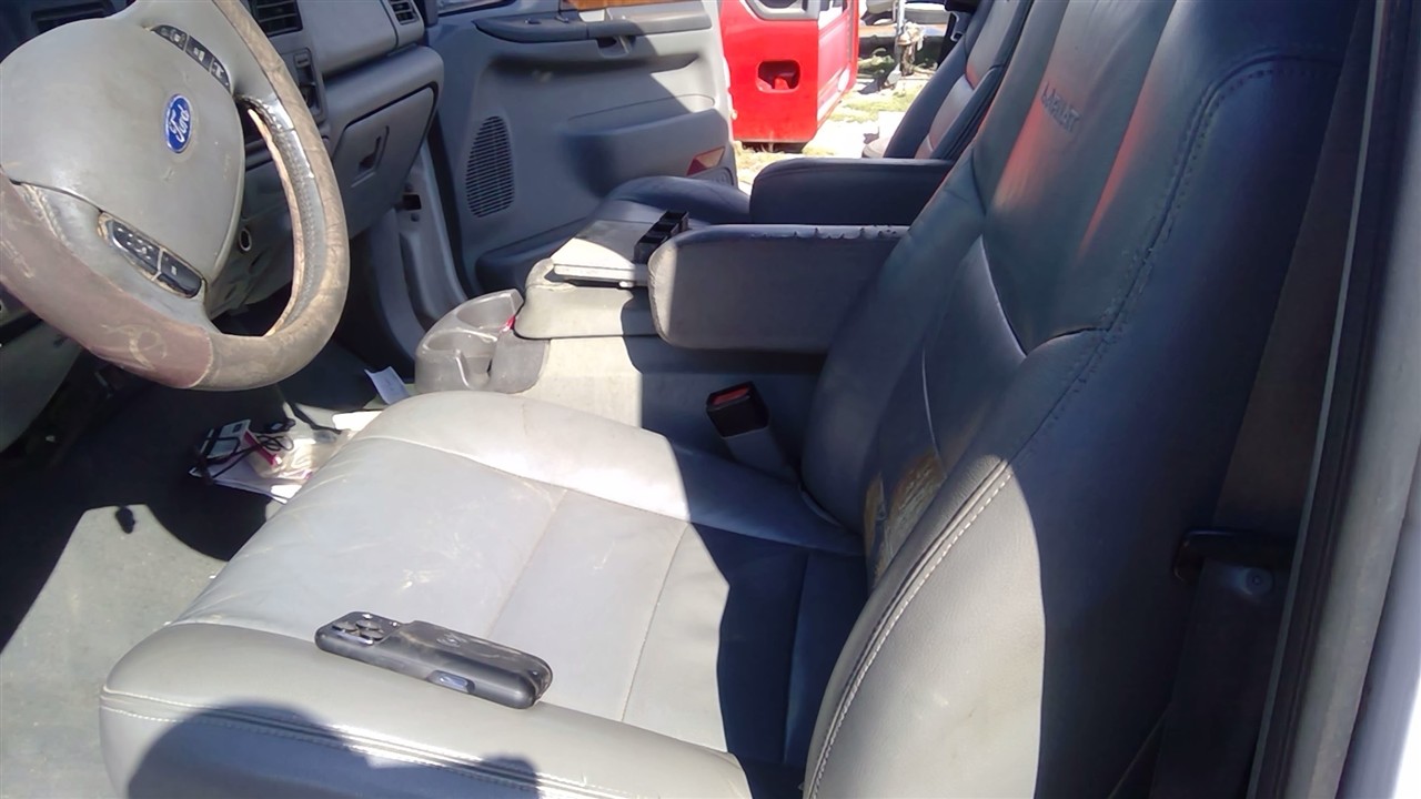 https://f005.backblazeb2.com/file/img-partshotlines-com/Inventory/EX366/Vehicle/10917_02.jpg