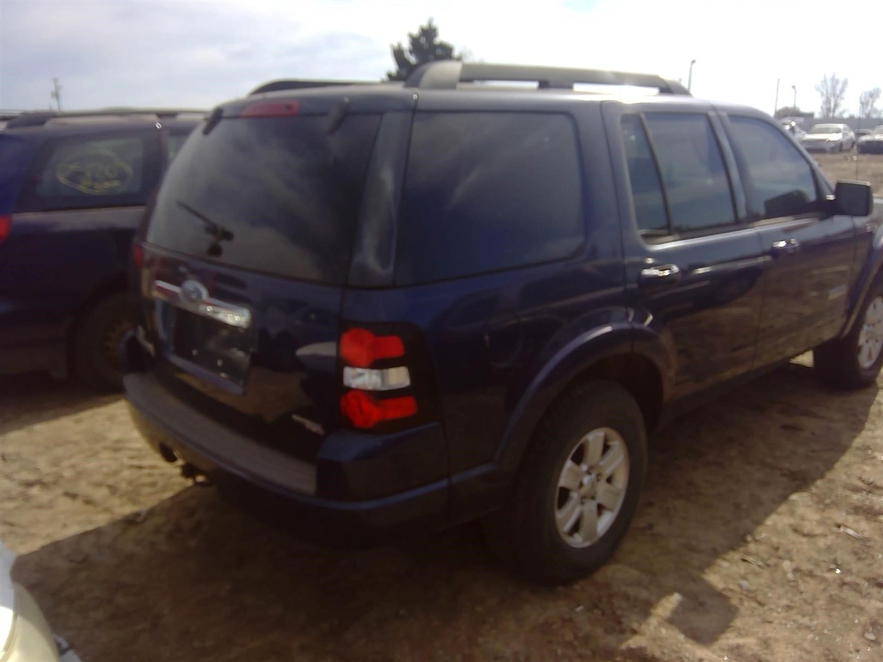 https://f005.backblazeb2.com/file/img-partshotlines-com/Inventory/EX366/Vehicle/11085_08.jpg