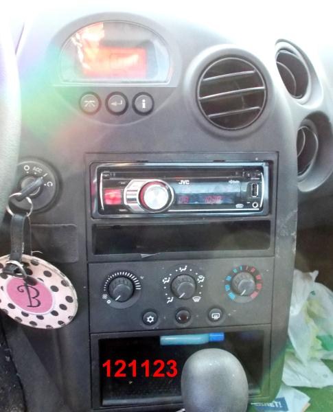 https://f005.backblazeb2.com/file/img-partshotlines-com/Inventory/EX44/Vehicle/10714_01.jpg