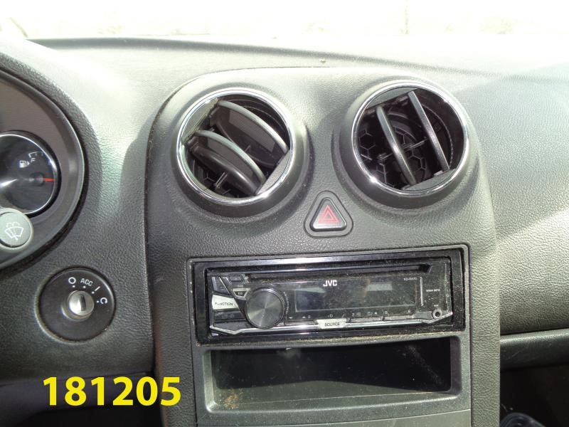 https://f005.backblazeb2.com/file/img-partshotlines-com/Inventory/EX44/Vehicle/15176_11.jpg