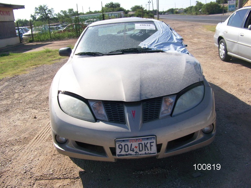 https://f005.backblazeb2.com/file/img-partshotlines-com/Inventory/EX44/Vehicle/8483_12.jpg