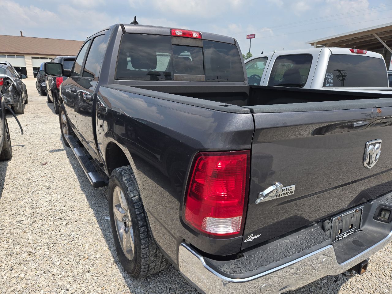 https://f005.backblazeb2.com/file/img-partshotlines-com/Inventory/EX441/Vehicle/247554_03.jpg