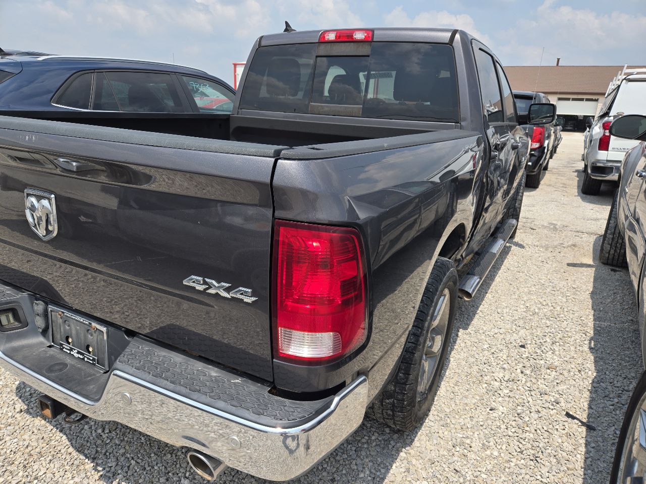 https://f005.backblazeb2.com/file/img-partshotlines-com/Inventory/EX441/Vehicle/247554_04.jpg