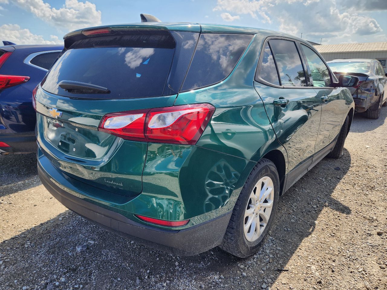 Vehicle/250657_03.jpg