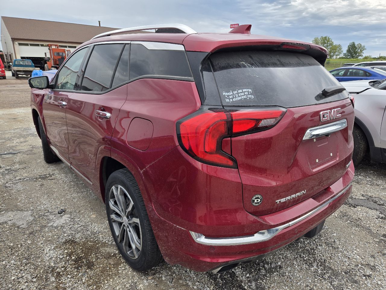Vehicle/251767_05.jpg