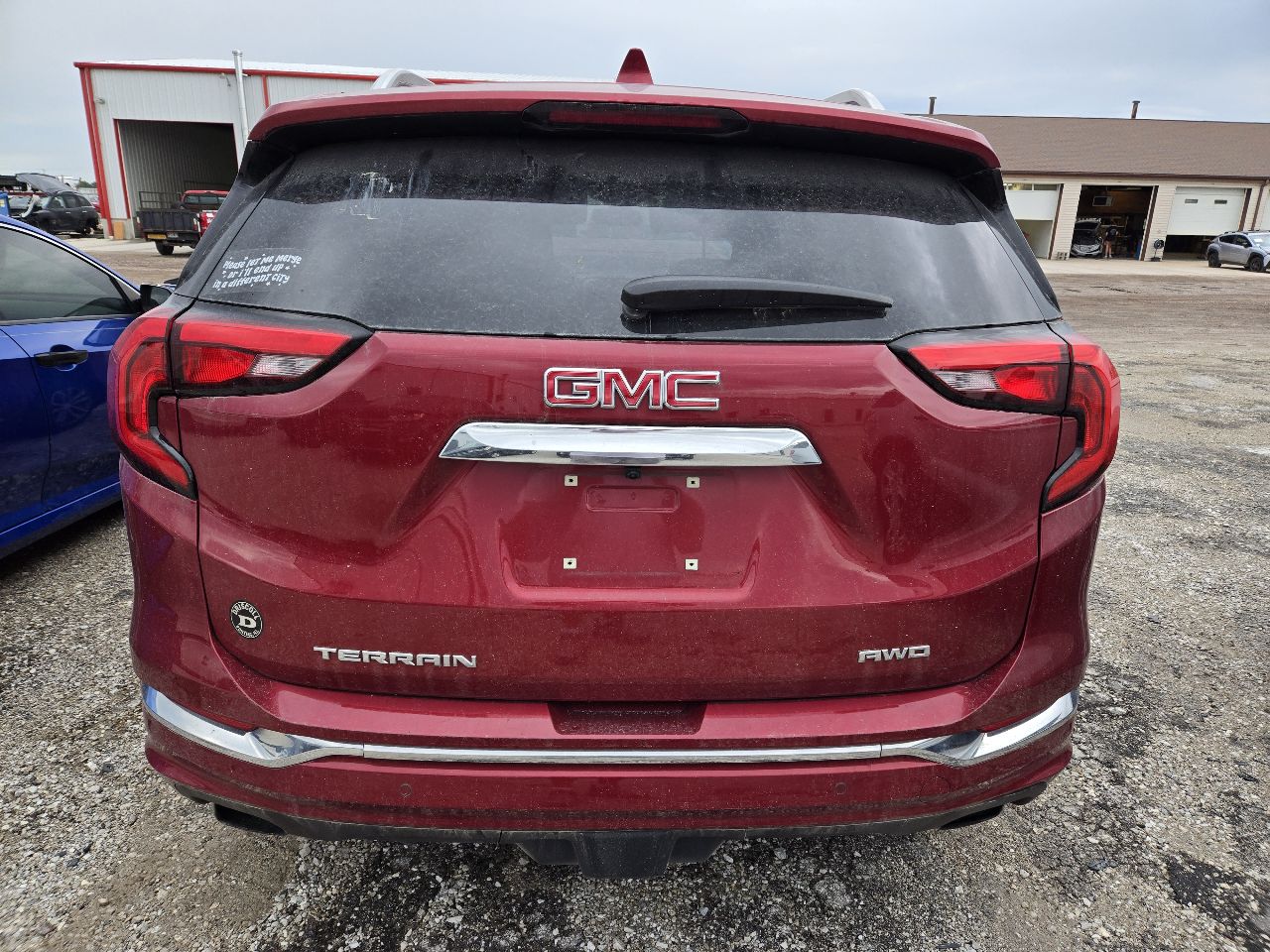 Vehicle/251767_06.jpg