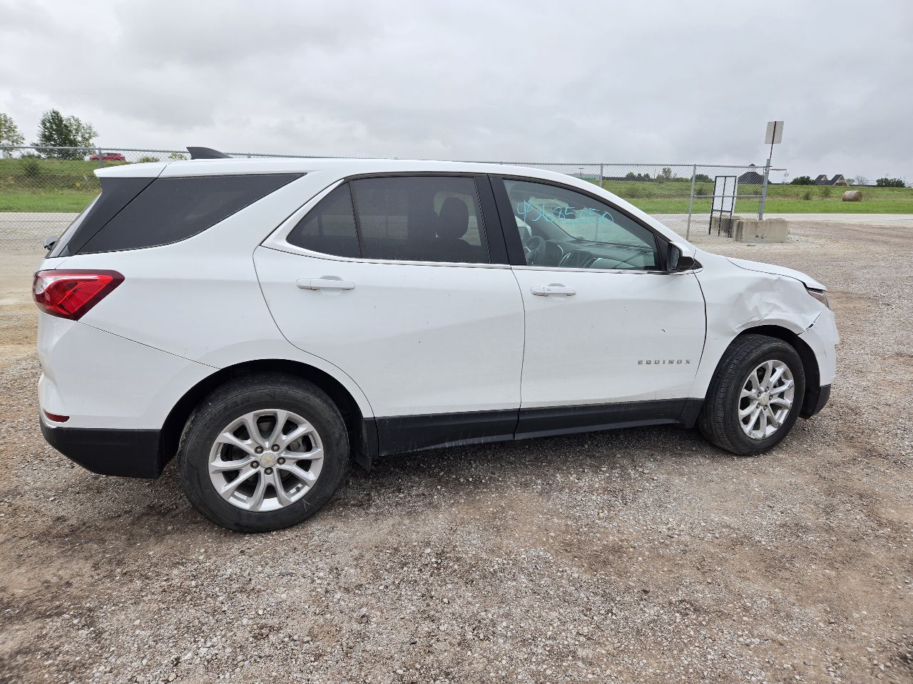 Vehicle/251862_06.jpg