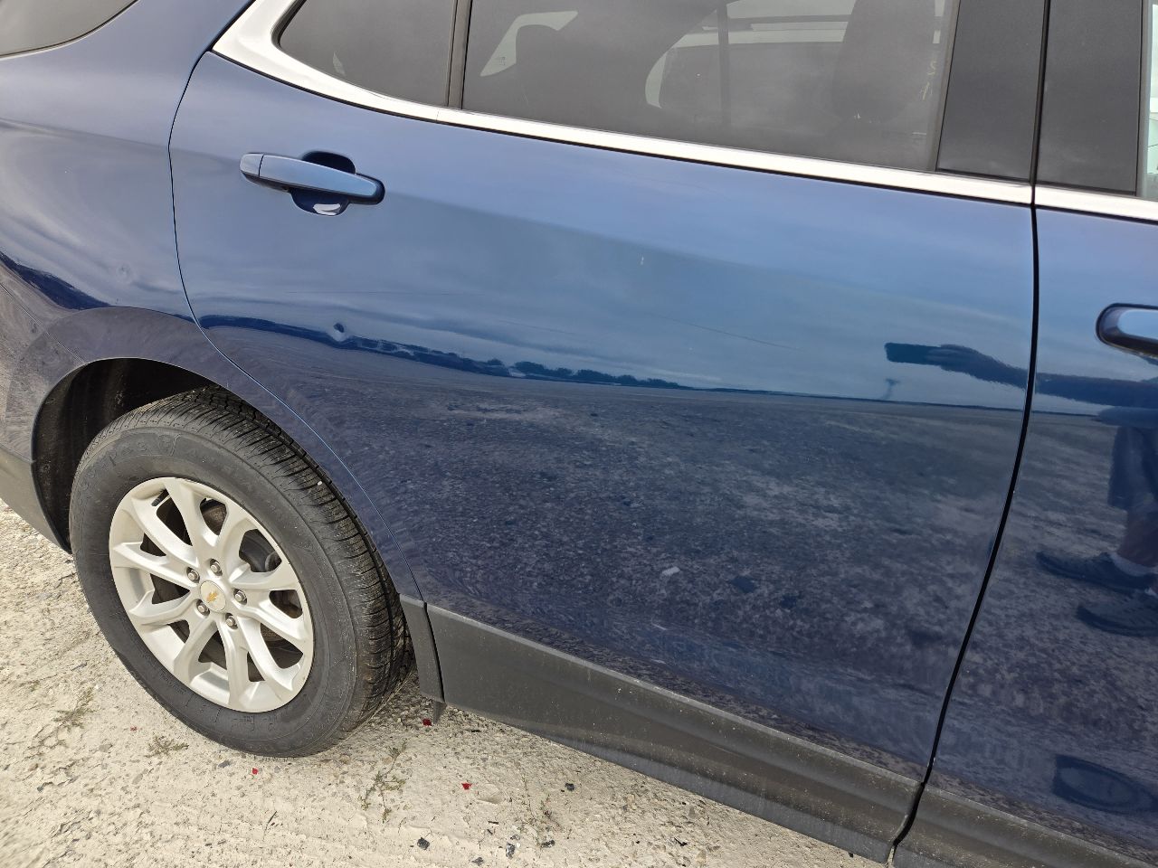Vehicle/251888_10.jpg