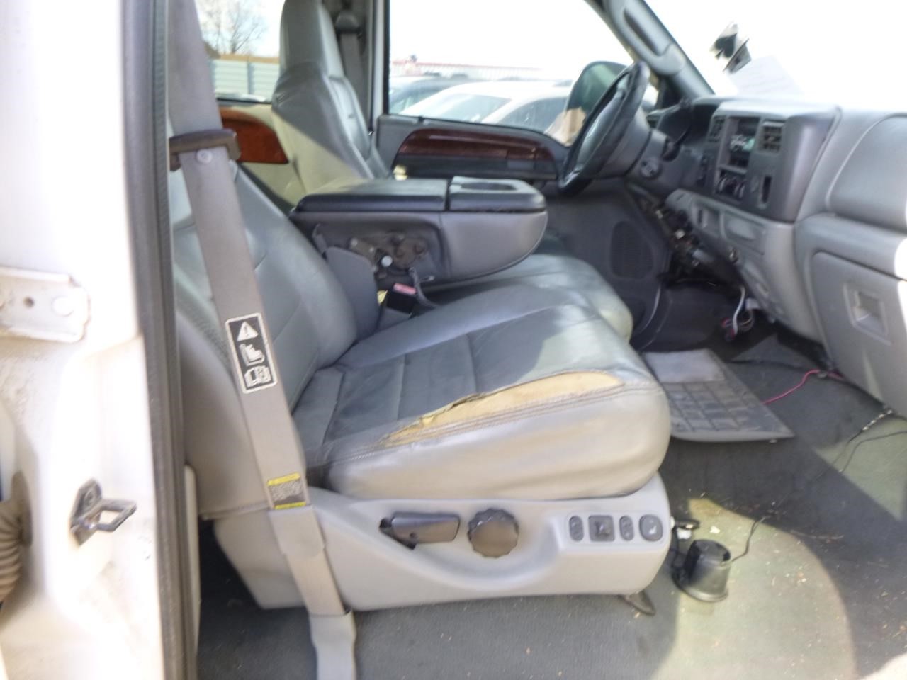 https://f005.backblazeb2.com/file/img-partshotlines-com/Inventory/EX465/Vehicle/68199_05.jpg