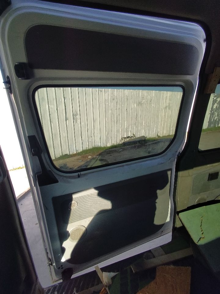 https://f005.backblazeb2.com/file/img-partshotlines-com/Inventory/EX495/Vehicle/9527_09.jpg