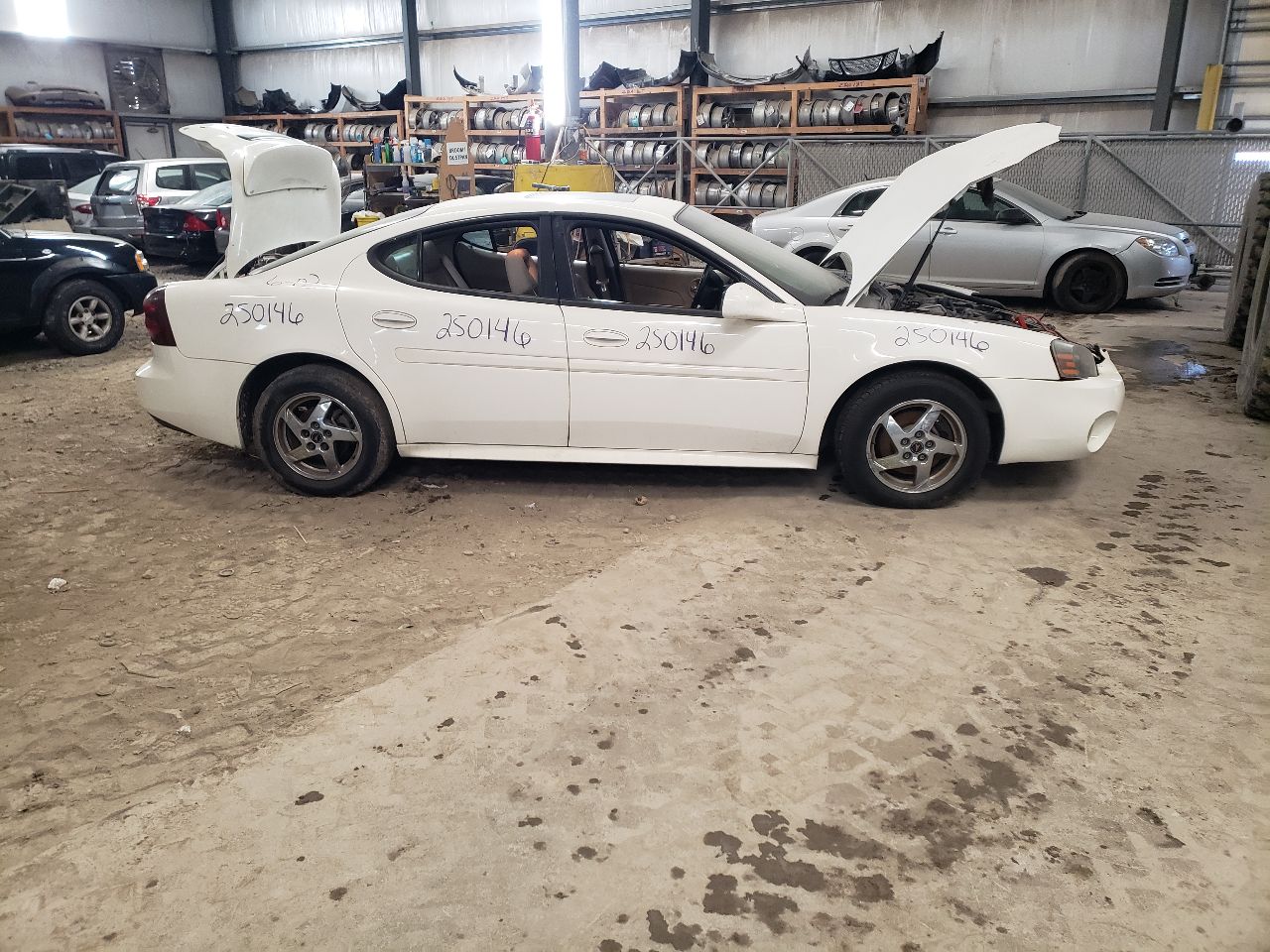 https://f005.backblazeb2.com/file/img-partshotlines-com/Inventory/EX534/Vehicle/45048_09.jpg