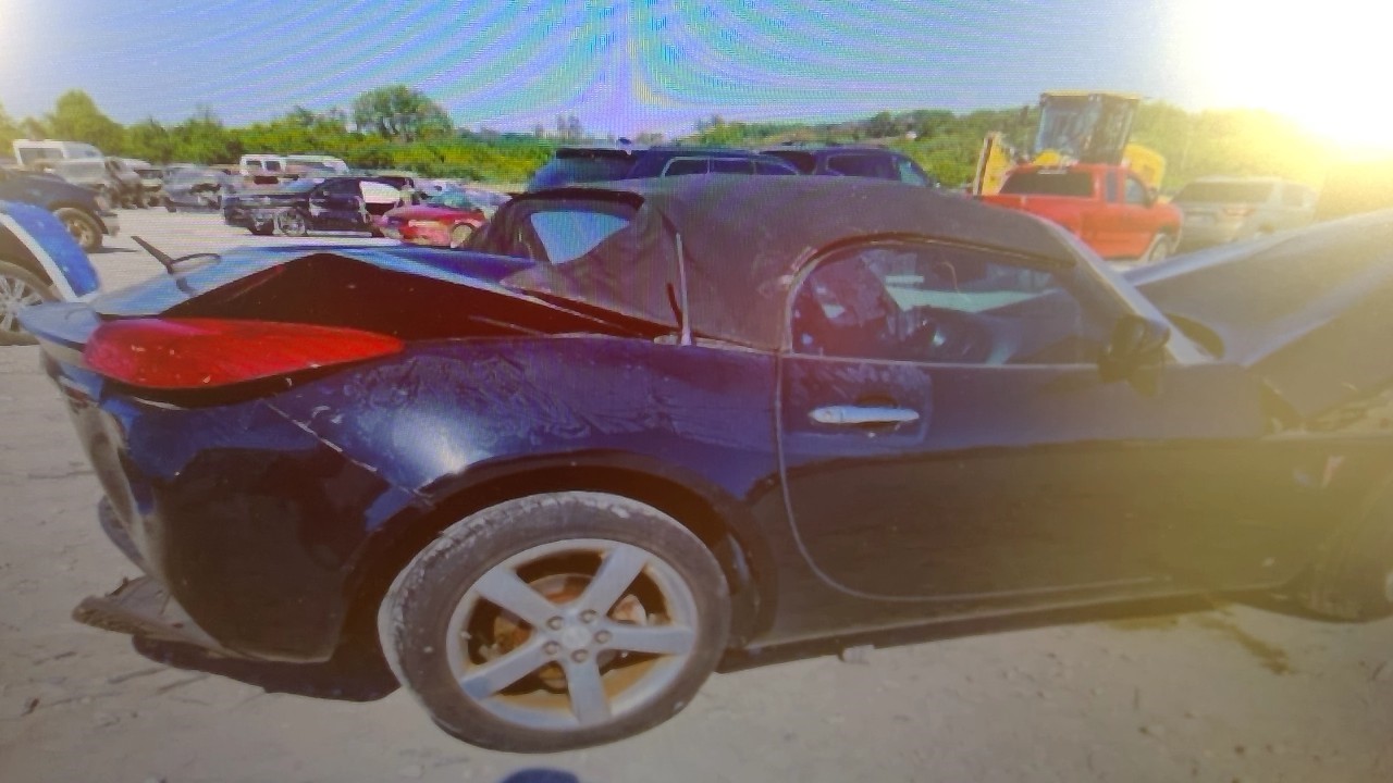 https://f005.backblazeb2.com/file/img-partshotlines-com/Inventory/EX598/Vehicle/32810_03.jpg