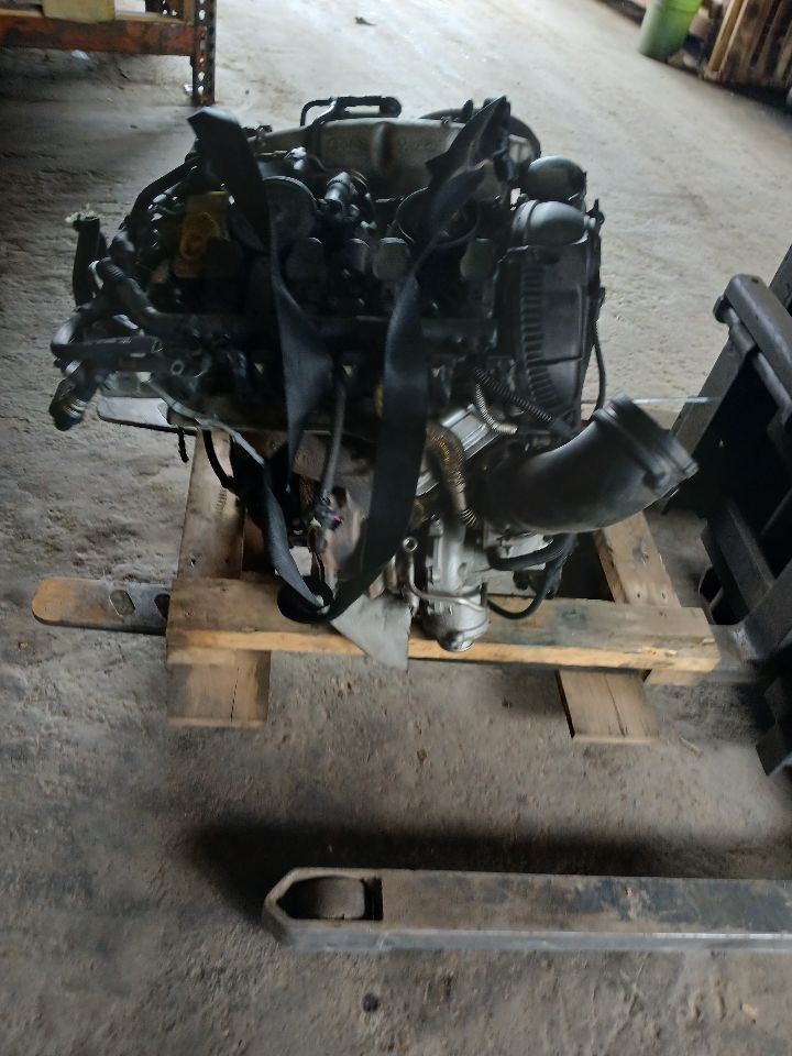 https://f005.backblazeb2.com/file/img-partshotlines-com/Inventory/EX611/Inventory/1182158_03.jpg