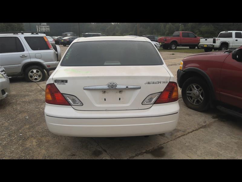 https://f005.backblazeb2.com/file/img-partshotlines-com/Inventory/EX619/Vehicle/23179_11.jpg