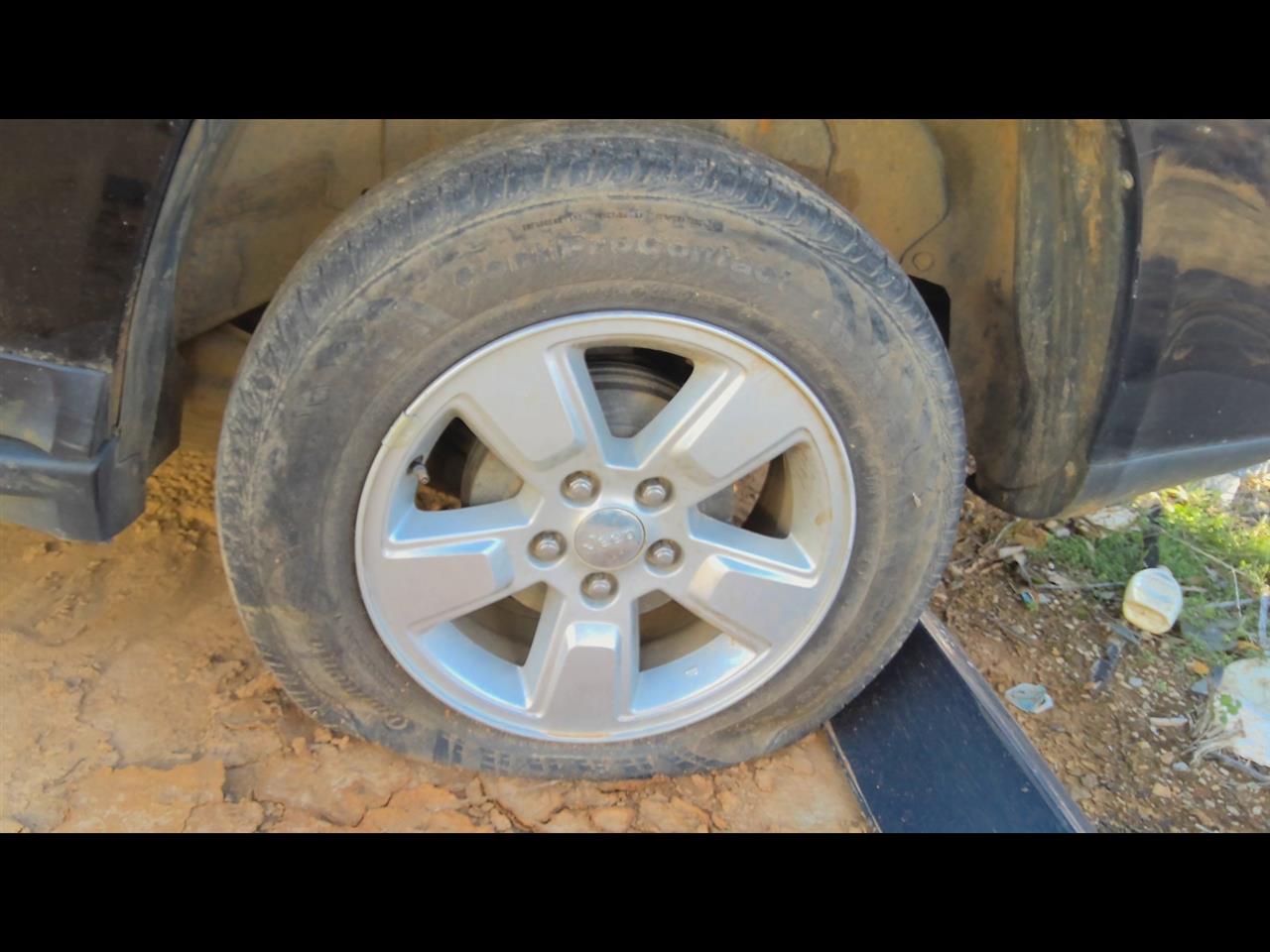 https://f005.backblazeb2.com/file/img-partshotlines-com/Inventory/EX619/Vehicle/24082_04.jpg