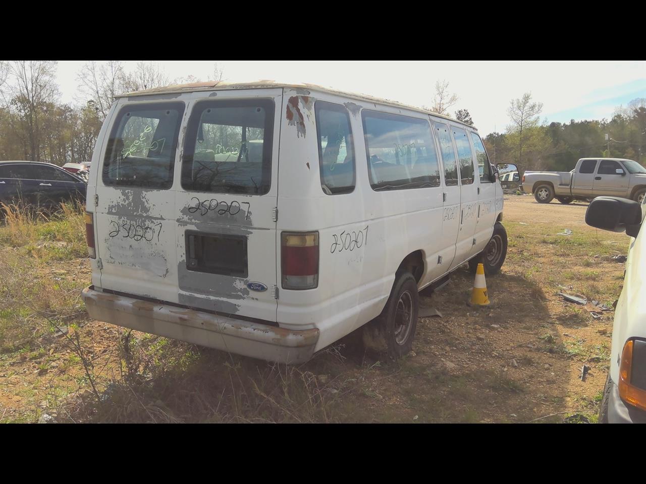 https://f005.backblazeb2.com/file/img-partshotlines-com/Inventory/EX619/Vehicle/24260_06.jpg