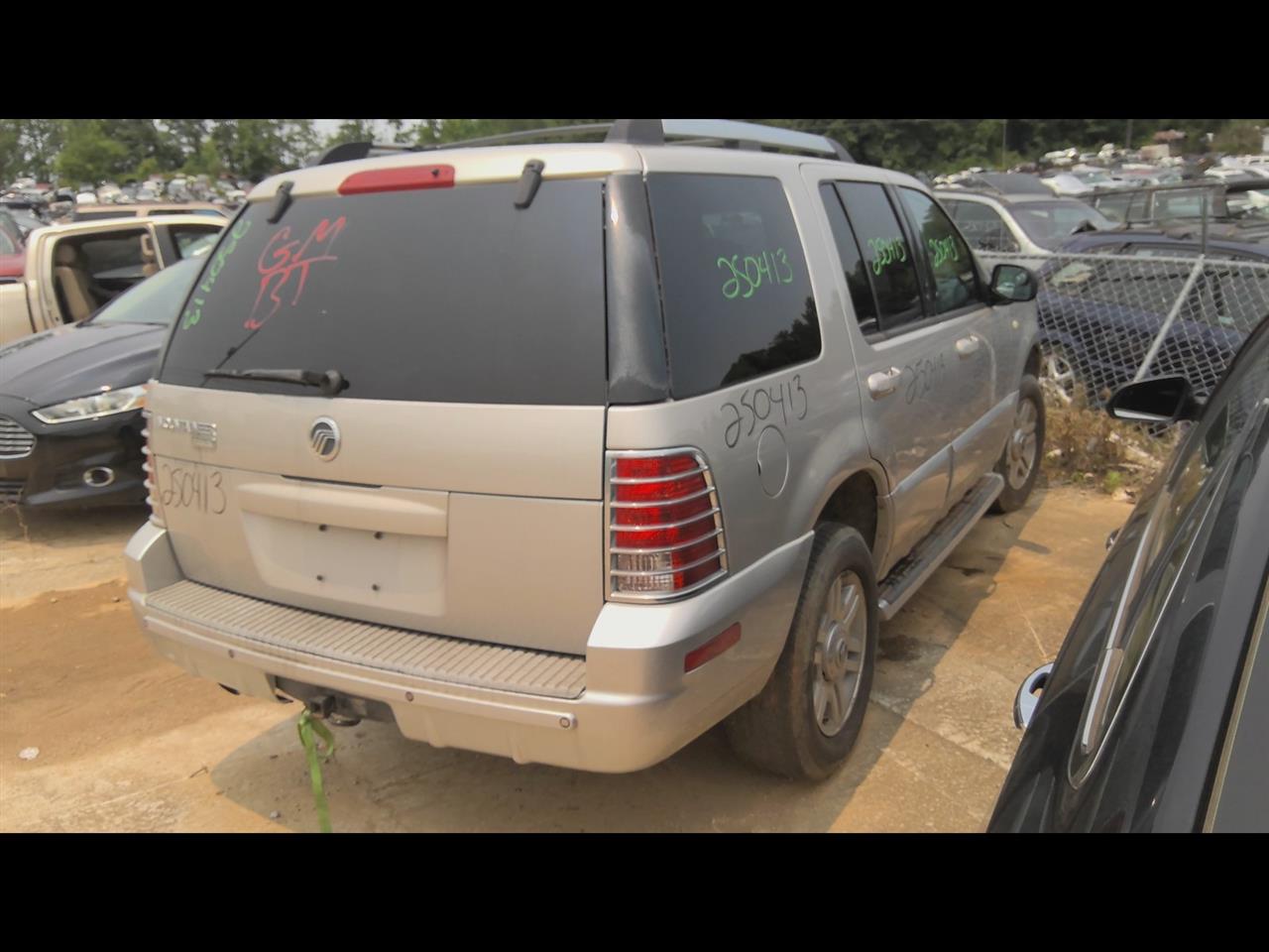 https://f005.backblazeb2.com/file/img-partshotlines-com/Inventory/EX619/Vehicle/24496_09.jpg