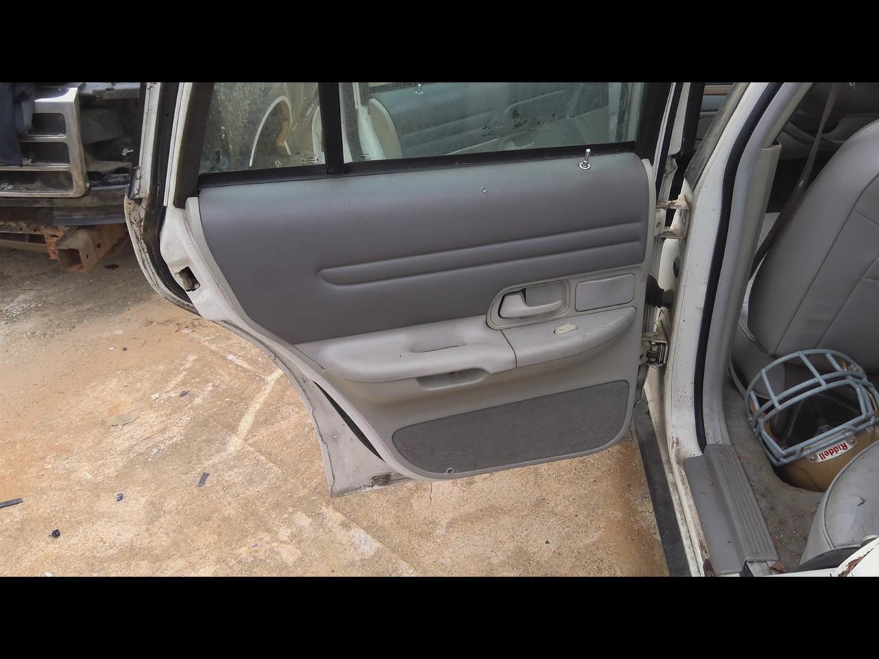 https://f005.backblazeb2.com/file/img-partshotlines-com/Inventory/EX619/Vehicle/24876_07.jpg