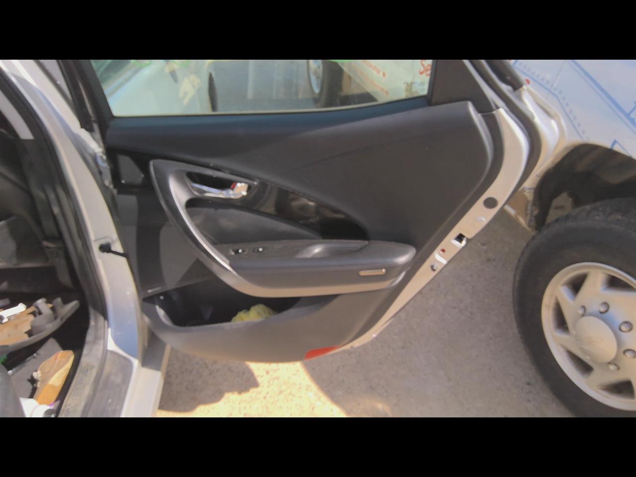 https://f005.backblazeb2.com/file/img-partshotlines-com/Inventory/EX619/Vehicle/25282_09.jpg