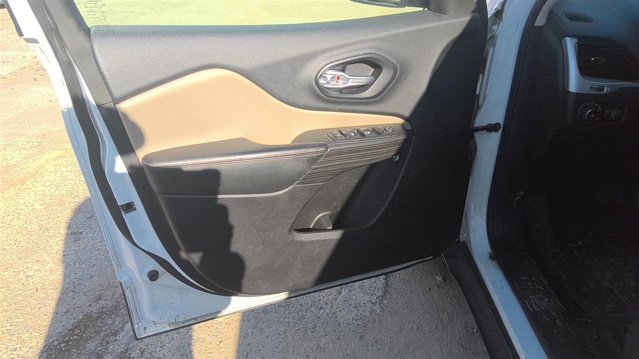 https://f005.backblazeb2.com/file/img-partshotlines-com/Inventory/EX619/Vehicle/25419_05.jpg