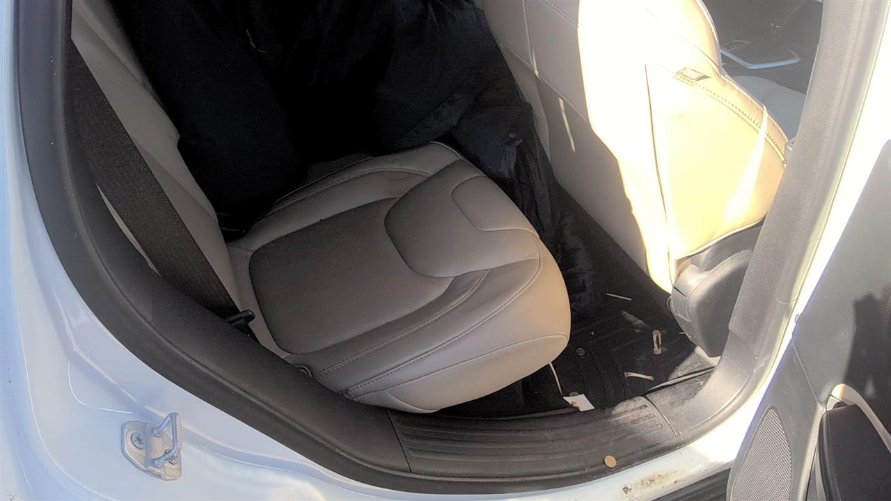 https://f005.backblazeb2.com/file/img-partshotlines-com/Inventory/EX619/Vehicle/25419_10.jpg