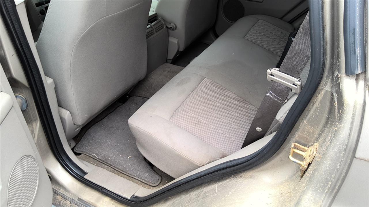 https://f005.backblazeb2.com/file/img-partshotlines-com/Inventory/EX619/Vehicle/25677_06.jpg