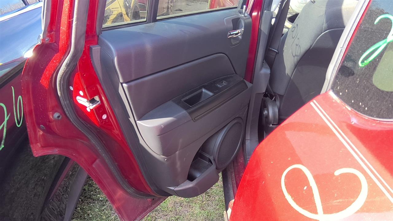 https://f005.backblazeb2.com/file/img-partshotlines-com/Inventory/EX619/Vehicle/25761_09.jpg