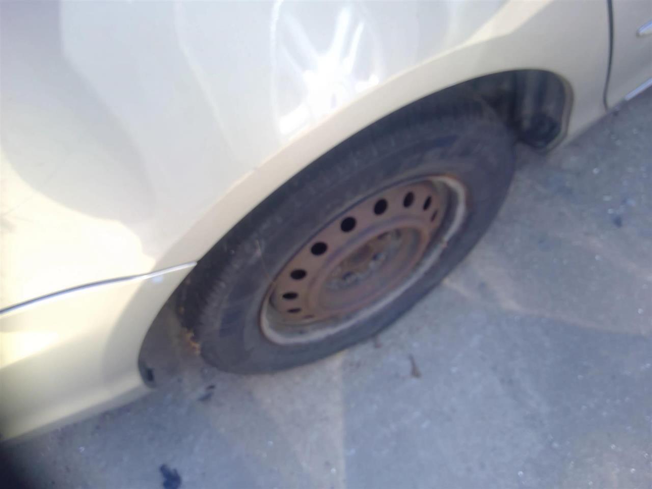 https://f005.backblazeb2.com/file/img-partshotlines-com/Inventory/EX641/Vehicle/23918_12.jpg