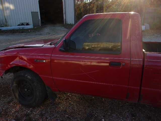 https://f005.backblazeb2.com/file/img-partshotlines-com/Inventory/EX739/Vehicle/36310_04.jpg