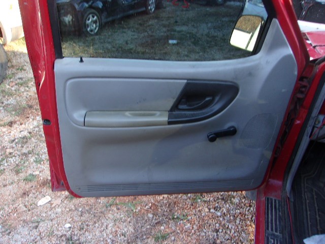 https://f005.backblazeb2.com/file/img-partshotlines-com/Inventory/EX739/Vehicle/36310_12.jpg