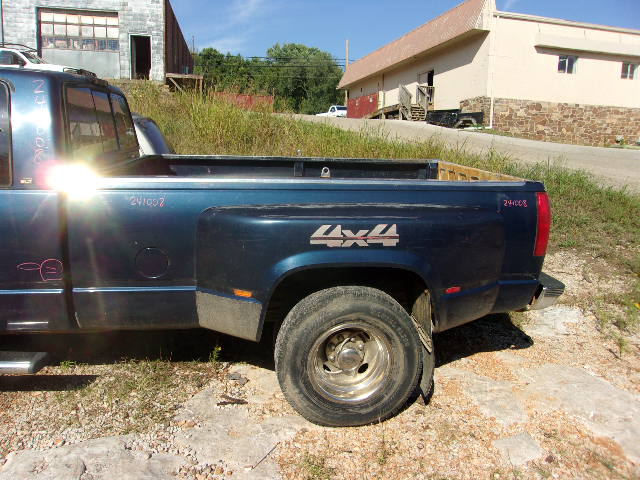 https://f005.backblazeb2.com/file/img-partshotlines-com/Inventory/EX739/Vehicle/41144_10.jpg