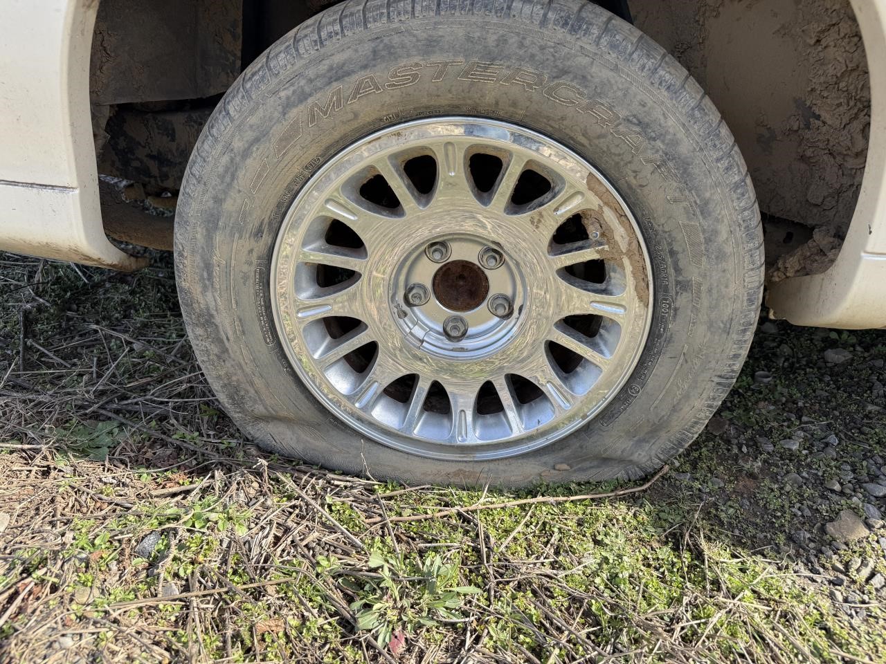 https://f005.backblazeb2.com/file/img-partshotlines-com/Inventory/EX767/Vehicle/8939_11.jpg