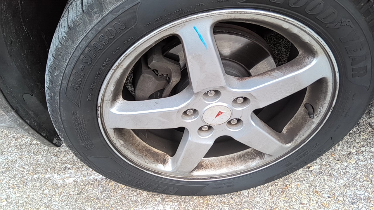 https://f005.backblazeb2.com/file/img-partshotlines-com/Inventory/EX831/Vehicle/14936_07.jpg