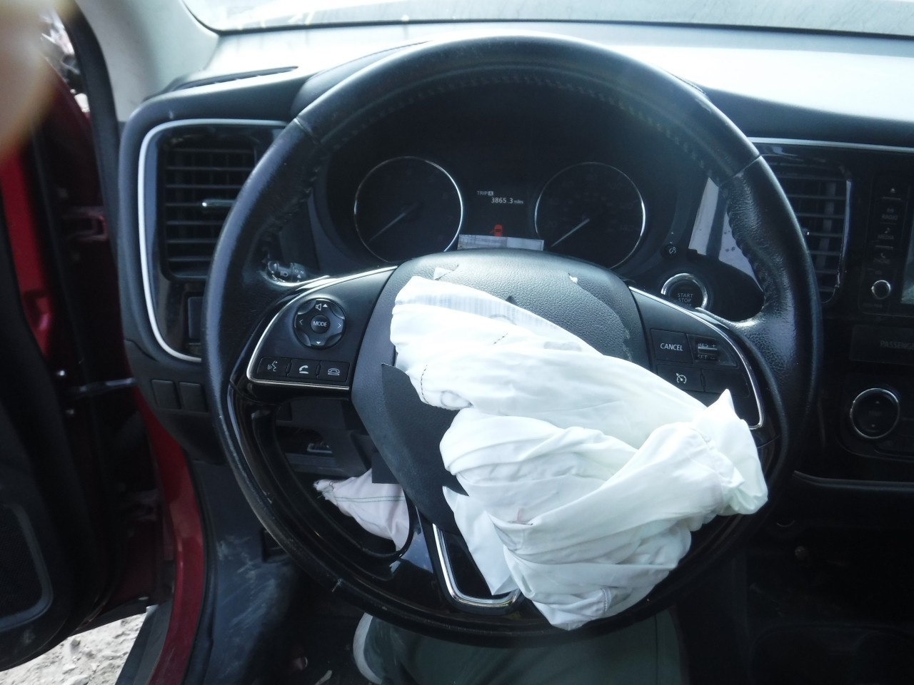 https://f005.backblazeb2.com/file/img-partshotlines-com/Inventory/EX863/Vehicle/18290_11.jpg