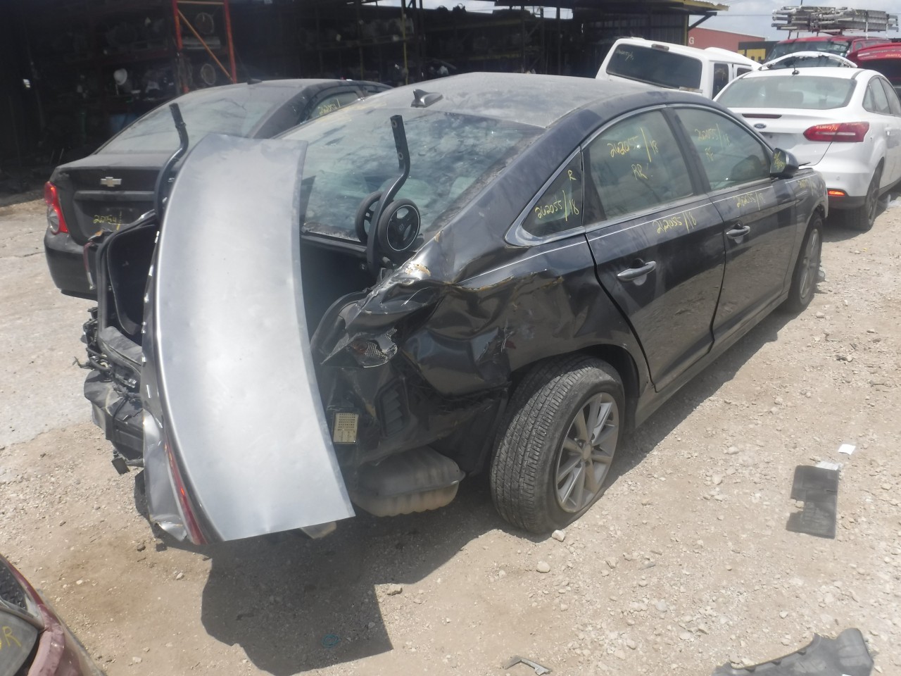 https://f005.backblazeb2.com/file/img-partshotlines-com/Inventory/EX863/Vehicle/20393_23.jpg